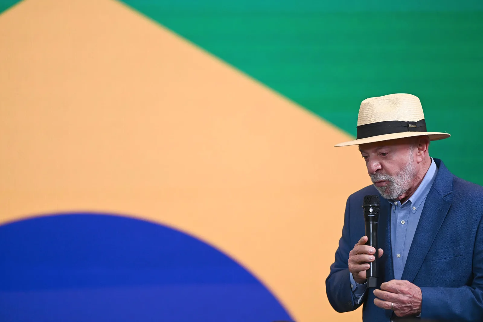 Lula pede atuação de Fachin e PGR diante de crise envolvendo Vorcaro