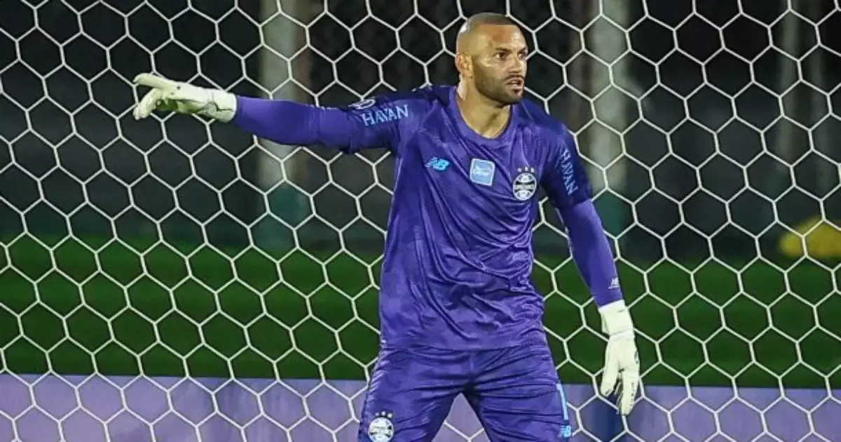 Weverton critica jejum do Grêmio fora de casa após derrota para o Vitória