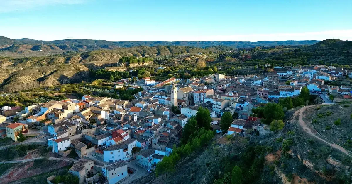 Zarra amplia programa de moradia acessível para receber famílias na Espanha