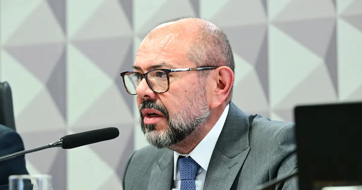 Gravações mostram empresários do INSS discutindo dinheiro e acordos com entidades