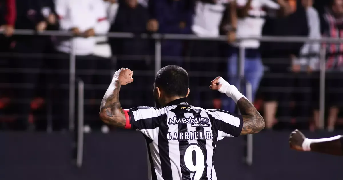 Santos vence São Paulo de virada no MorumBis com dois gols de Gabigol