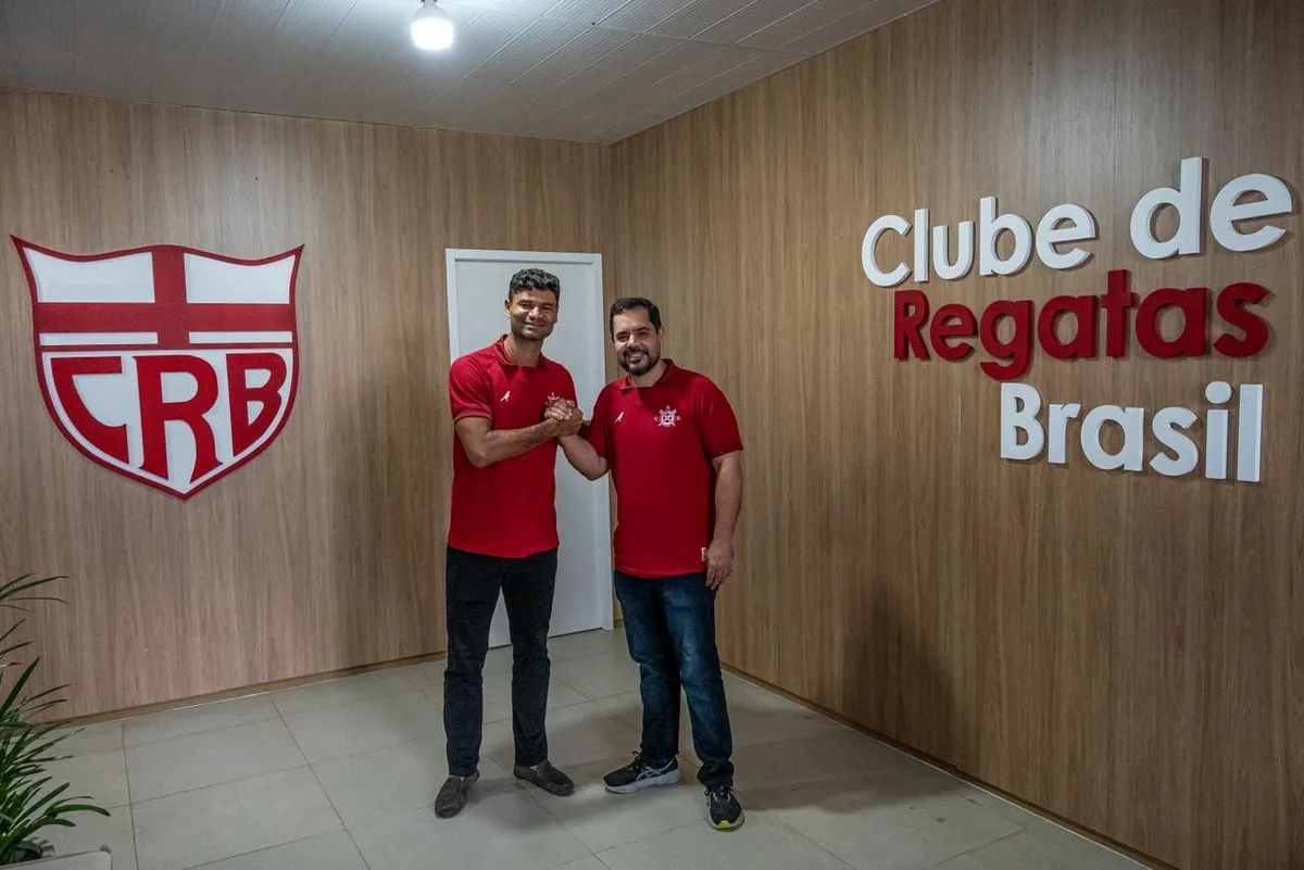 Gum detalha mudanças que ajudaram o CRB a reagir na Série B
