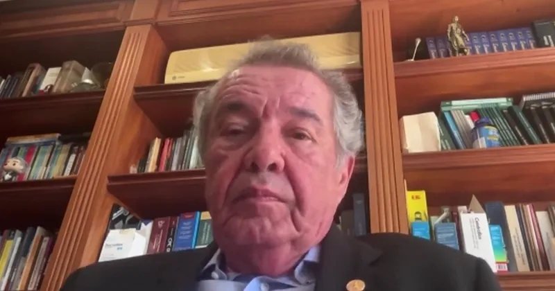 Marco Aurélio critica atuação de Moraes e apoia decisão de Mendonça