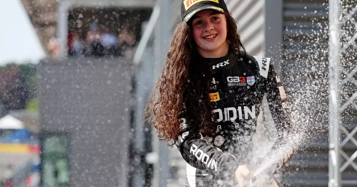 Abbi Pulling será avaliada em teste da Indy NXT com outros 10 pilotos