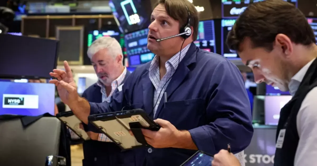 S&P 500 avança com petróleo mais barato e aposta em alta dos juros nos EUA