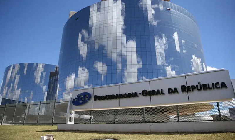 PGR questiona atuação de ministro e pede explicações à PF sobre relatório