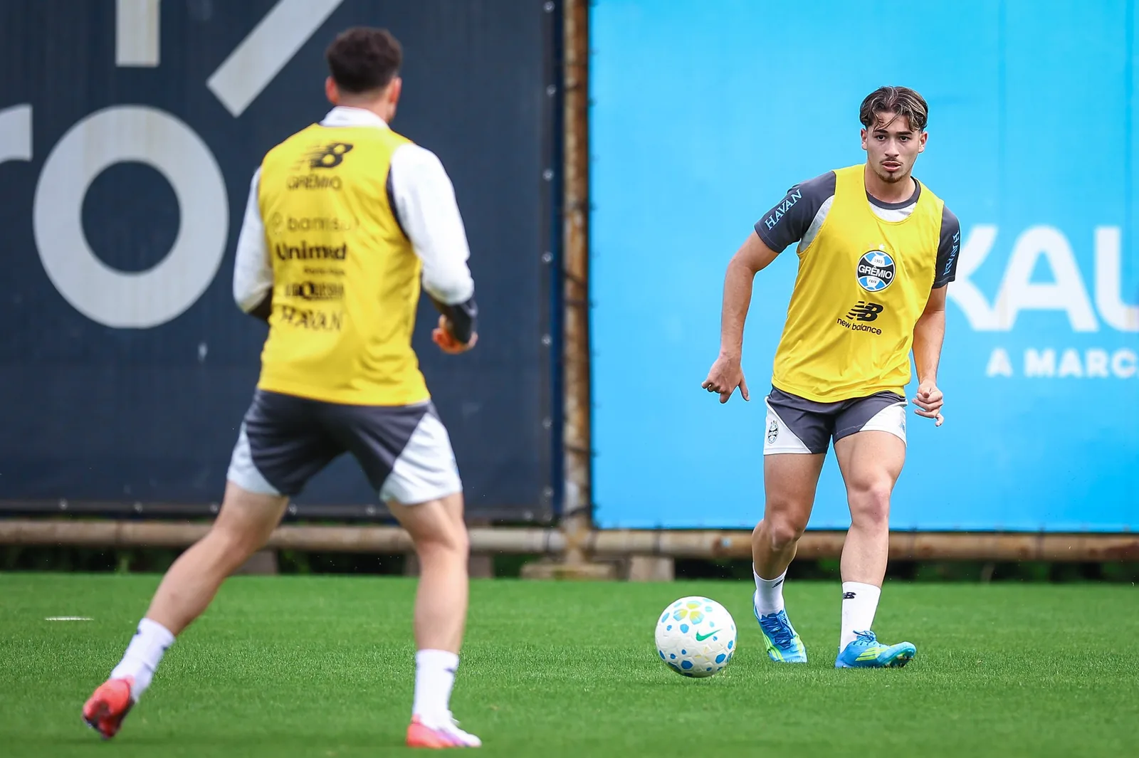 Luís Castro avalia preservações antes de Grêmio x Vitória pelo Brasileiro