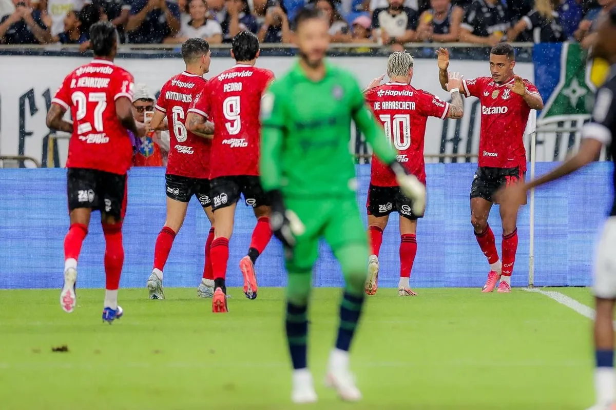 Samuel Lino decide, e Flamengo supera o Remo no Mangueirão