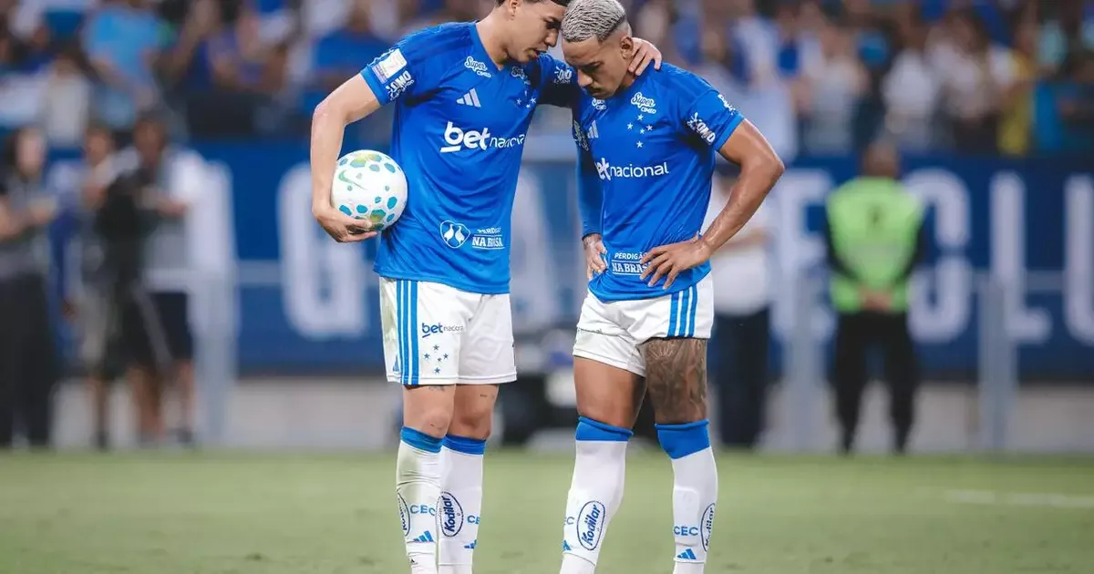 Vitória e Cruzeiro se enfrentam pelo Brasileirão com previsão de empate