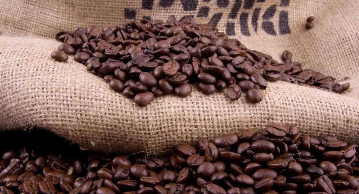 Café cai em Nova York com expectativa de safra global recorde