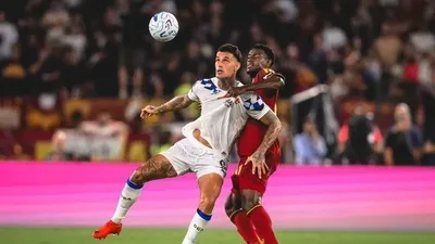 Roma marca no fim, vence Atalanta e mantém campanha perfeita no Italiano