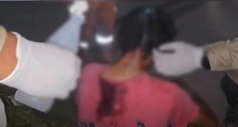 Jovem de 18 anos é baleado na mão e atingido por tijolo em Itaituba