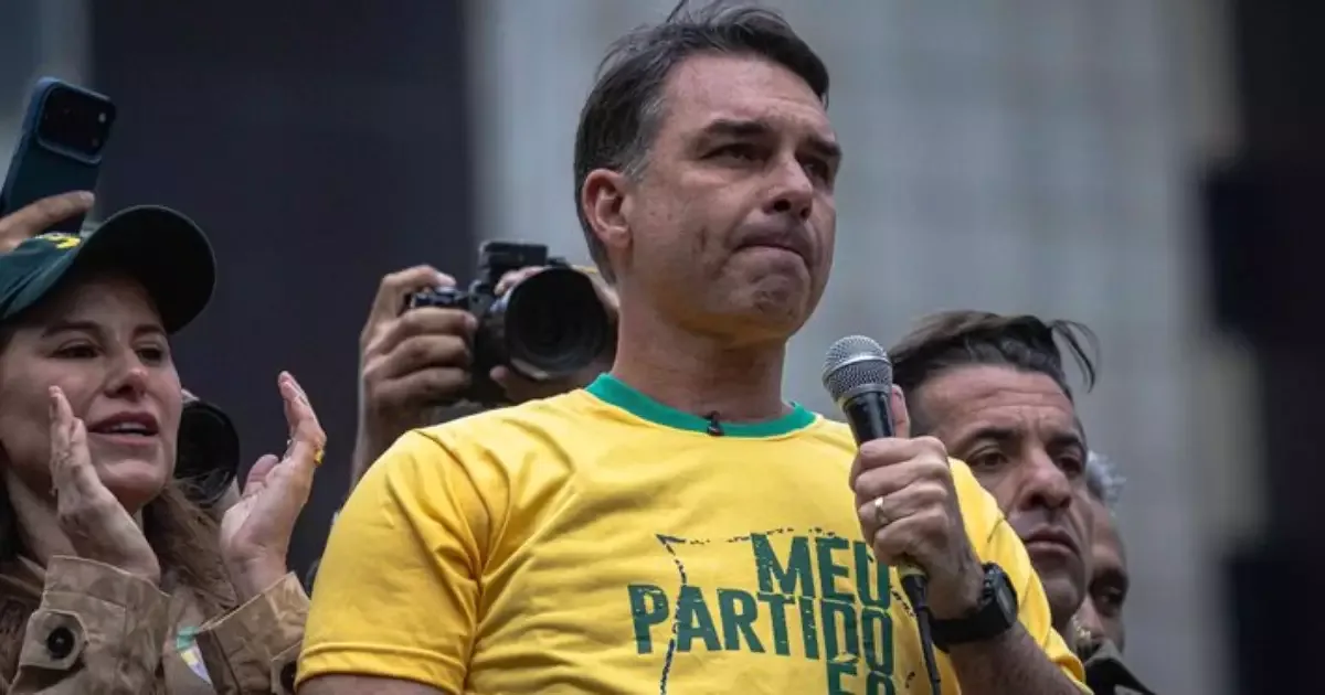 TSE manda apurar possível abuso econômico em evento de campanha de Flávio Bolsonaro