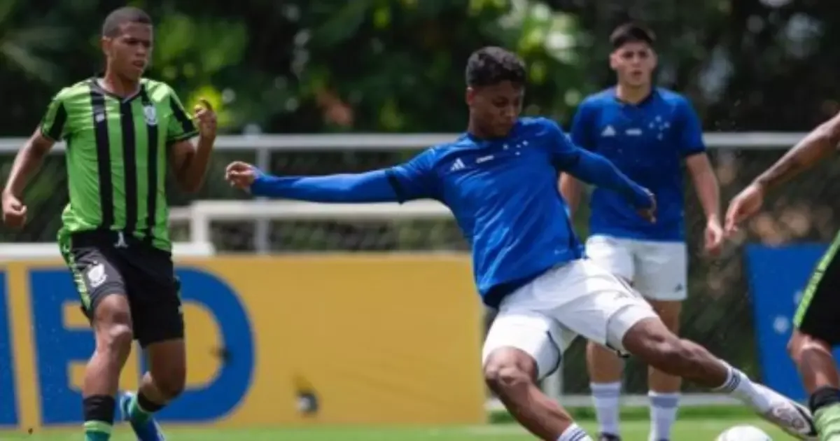 Ruan Índio é emprestado pelo Cruzeiro ao Radomiak Radom, da Polônia