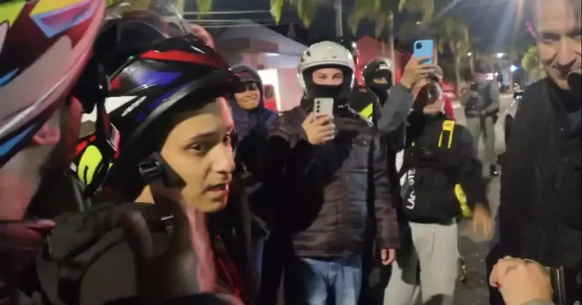 Presença de motoboys mobiliza viaturas em condomínio de Porto Alegre