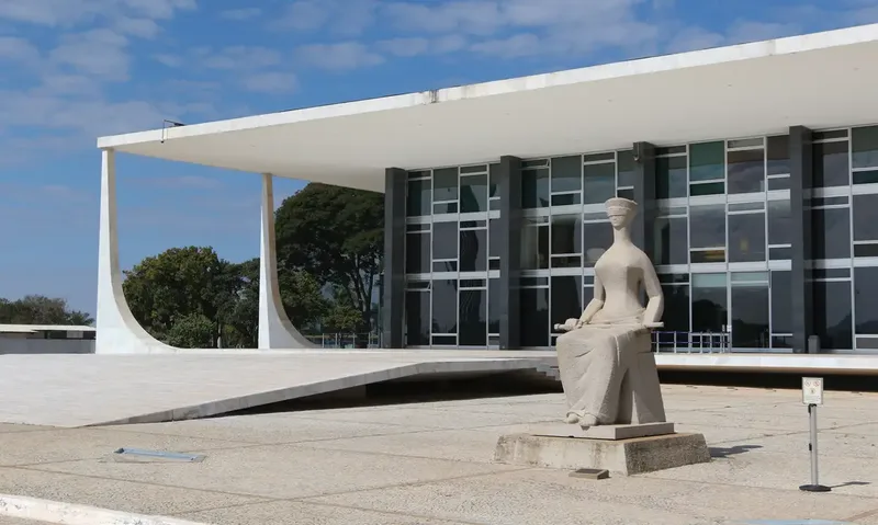 AGU recorre ao STF contra afastamento de diretores da Polícia Federal