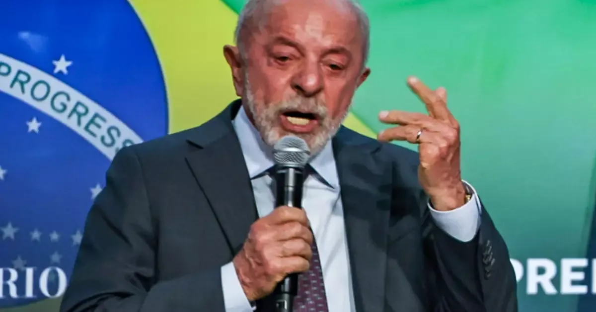 Lula sanciona lei para ampliar apoio ao futebol feminino no Brasil