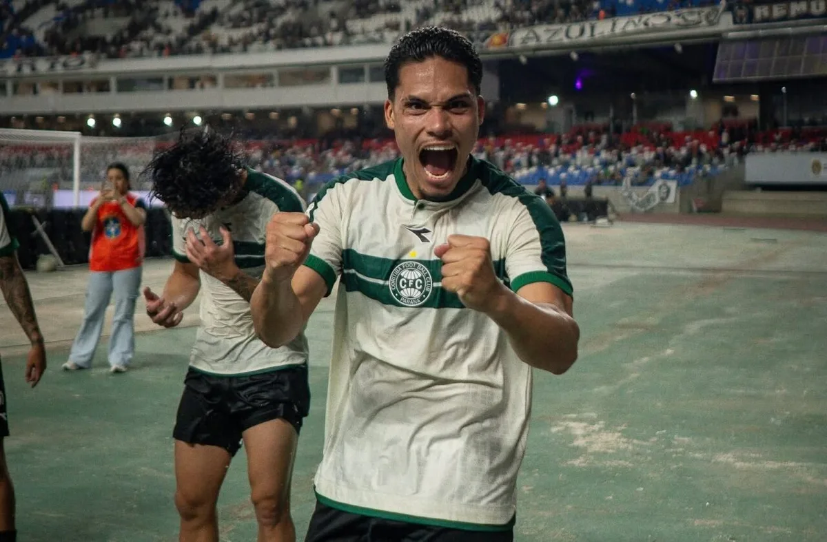 Coritiba anuncia Richard, encaminha chegada de Fonseca e renova com Paulo Roberto