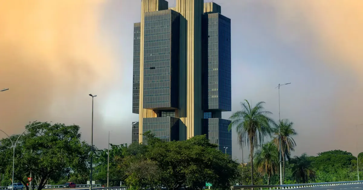 Emprego nos EUA reforça aposta em continuidade da queda da Selic