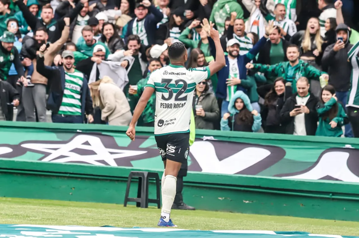 Mirassol vence o Coritiba por 2 a 1 no Couto Pereira pelo Brasileiro