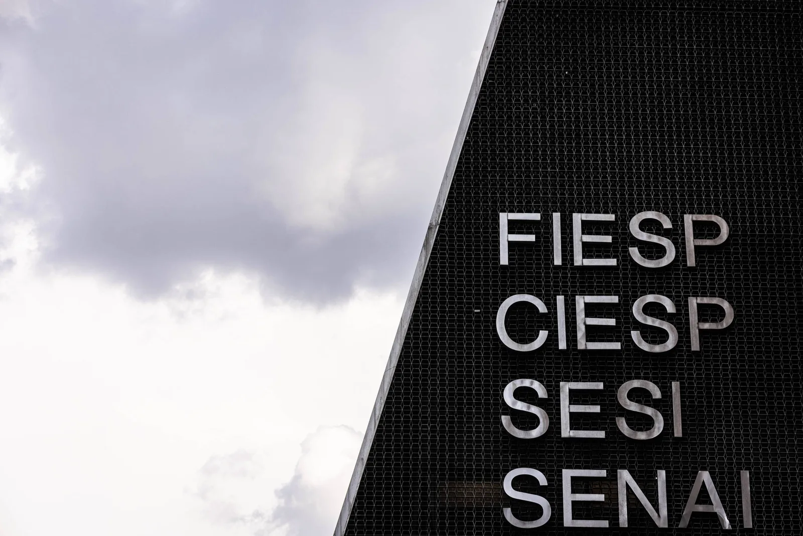 Fiesp mobiliza entidades para manifesto sobre crise institucional no STF