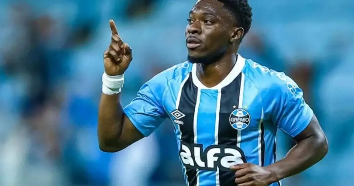 Grêmio e Francis Amuzu mantêm negociação travada por diferença salarial