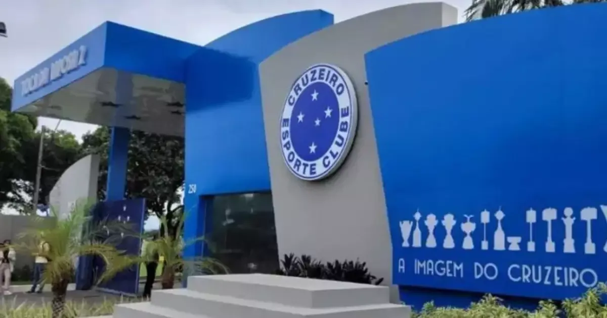 Cruzeiro leva cobrança contra o Grêmio à CNRD por compra de Marlon