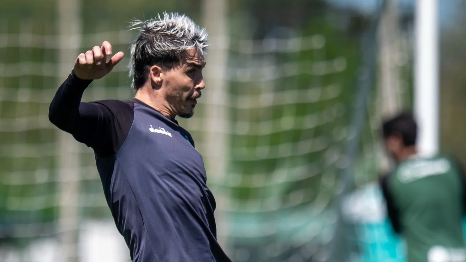 Josué é relacionado, e Jacy vira dúvida do Coritiba para encarar o Mirassol