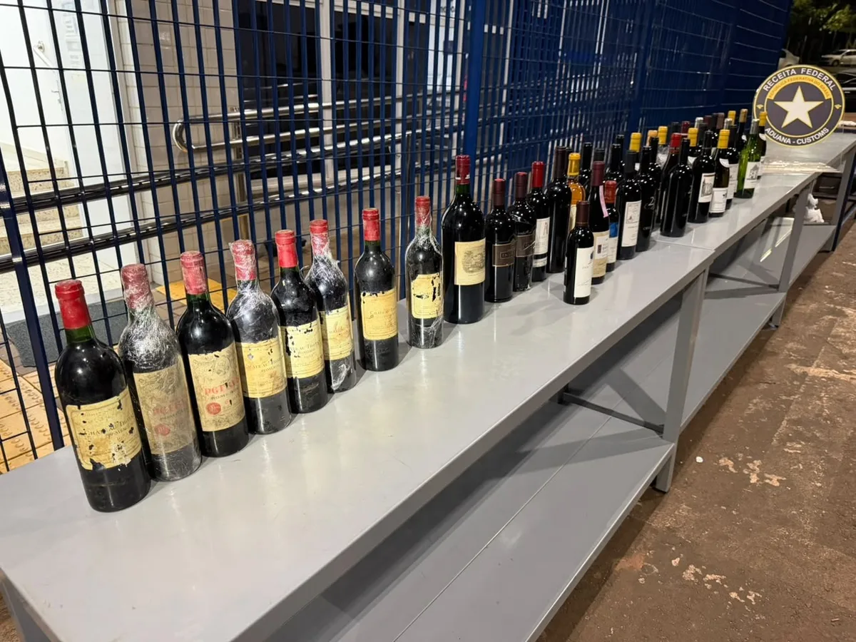 Receita apreende cerca de 45 vinhos estrangeiros avaliados em R$ 500 mil no Paraná