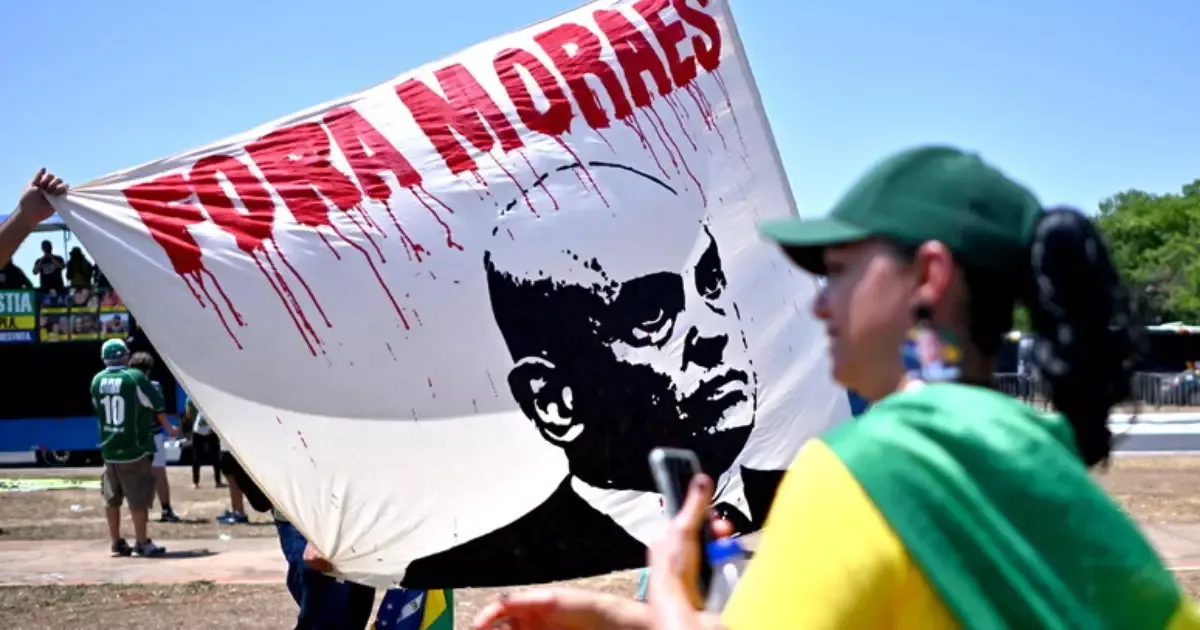 STF debate análise conjunta de acusações contra Moraes e Mendonça