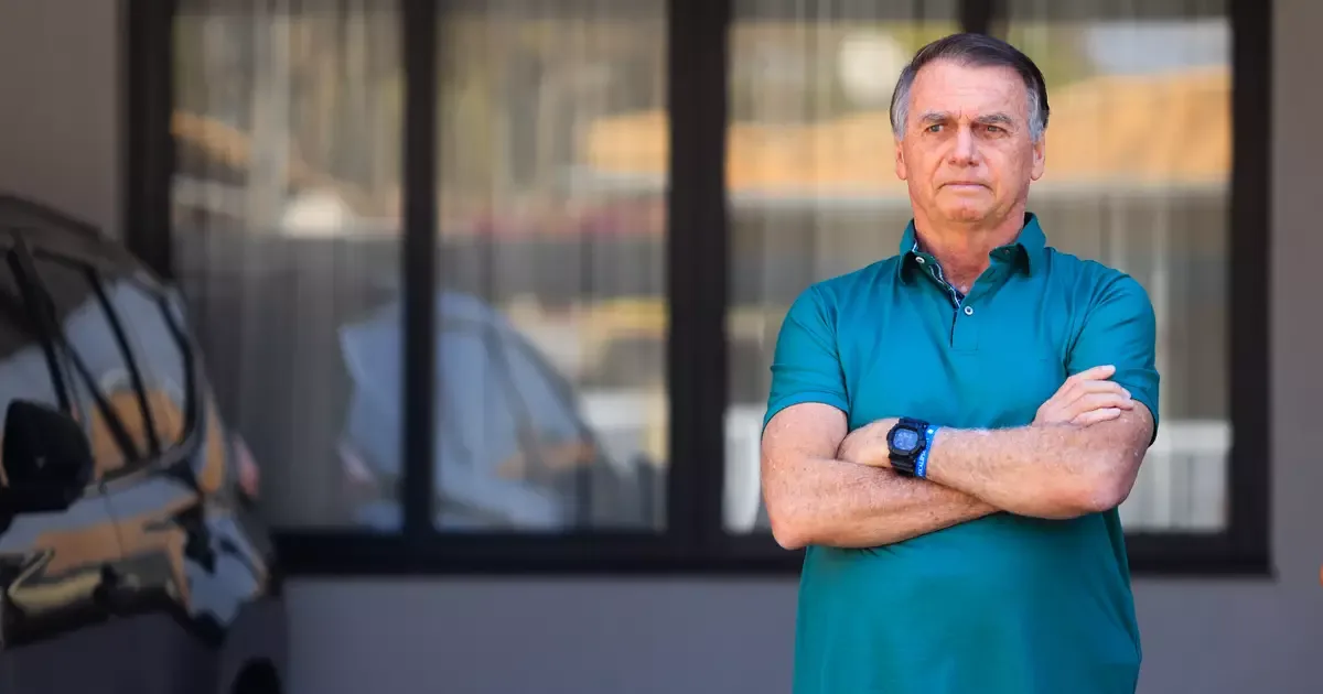 Bolsonaro retira pedido para suspender execução de pena no STF