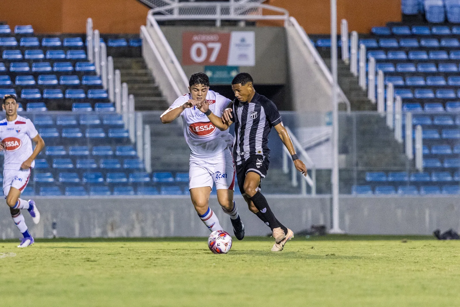 Ceará e Fortaleza ficam no 0 a 0 na ida da final do Cearense Sub-20