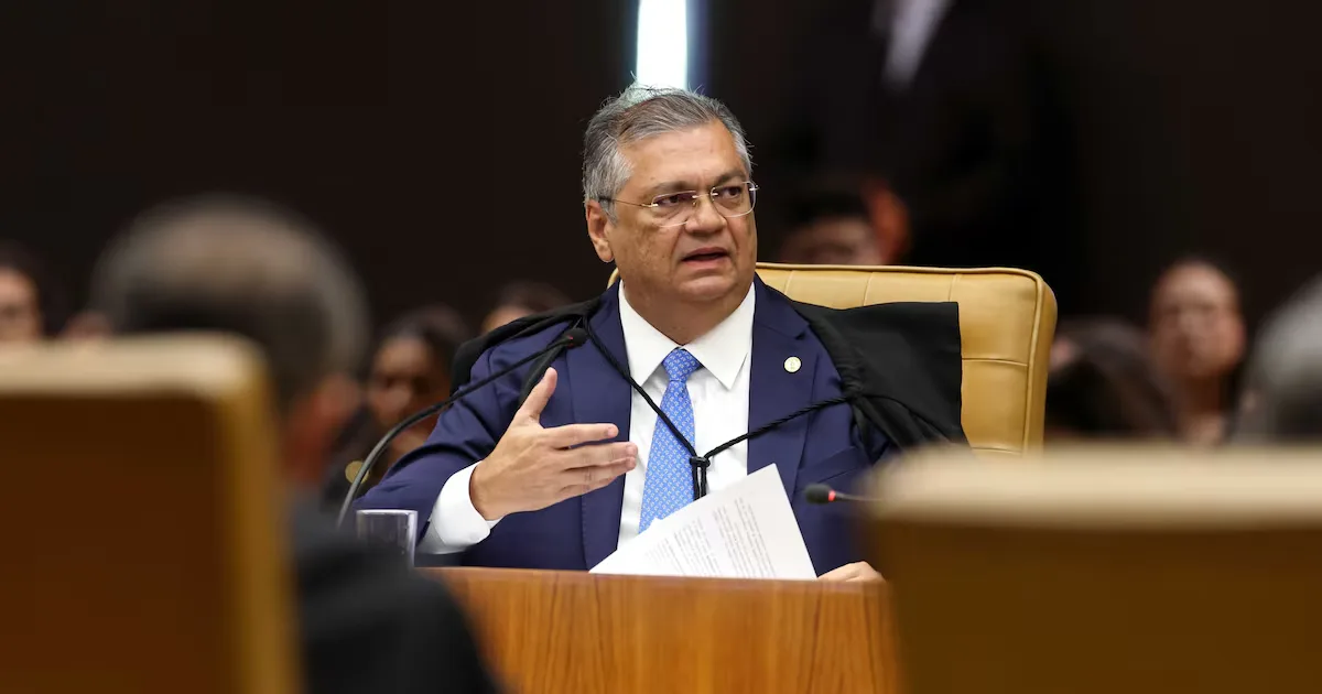 Pedido de vista de Dino adia análise sobre investigação de Moraes no STF
