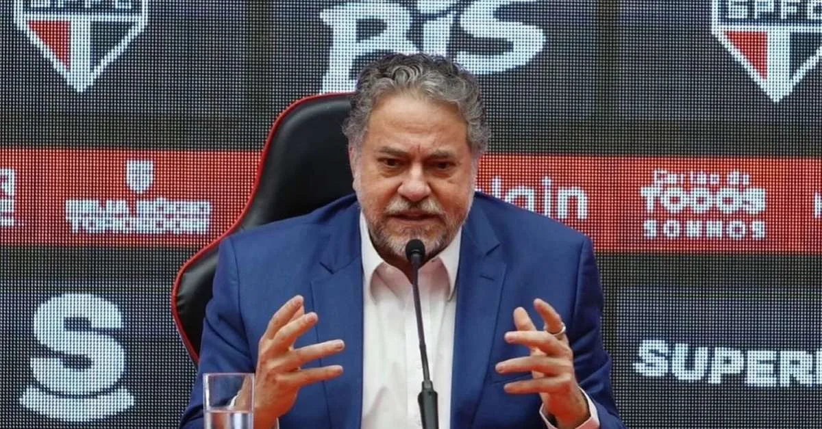 Conselho do São Paulo aprova expulsão de Júlio Casares por 224 votos a 2