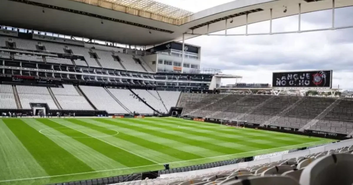 Corinthians contrata médico que deixou o Santos para atuar na base