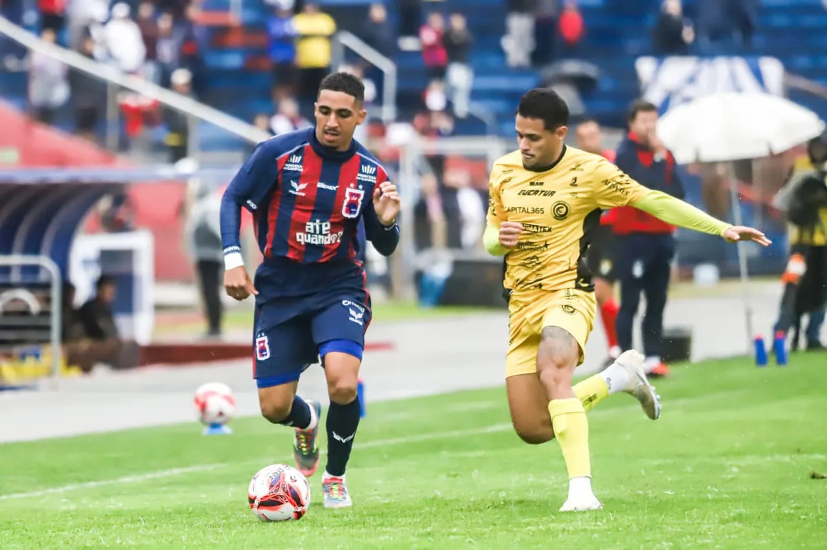 Paraná Clube vence o Cascavel e assume liderança da Copa Paraná
