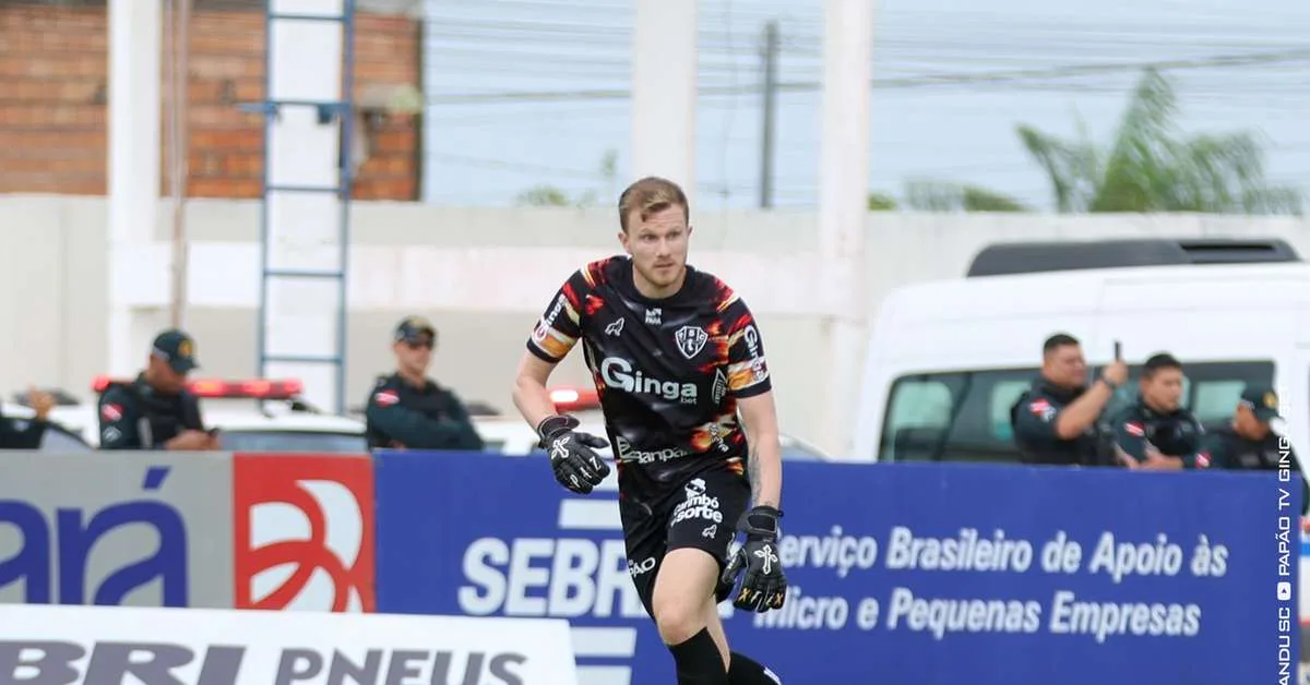 Jean Drosny trata luxação e vira dúvida do Paysandu na Série C