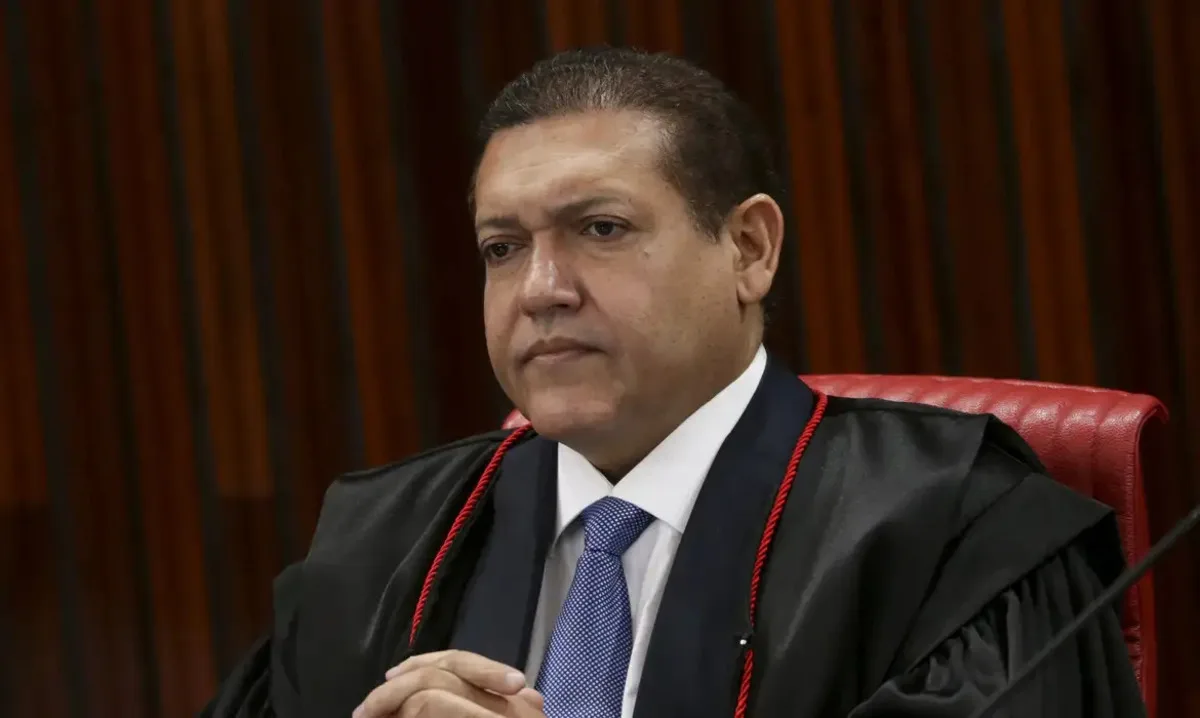 Kássio Nunes Marques avalia ausência em sessão sobre mensagens de Vorcaro