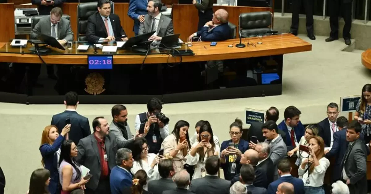 Pesquisa registra piora na avaliação do STF e divide opiniões por eleitorado