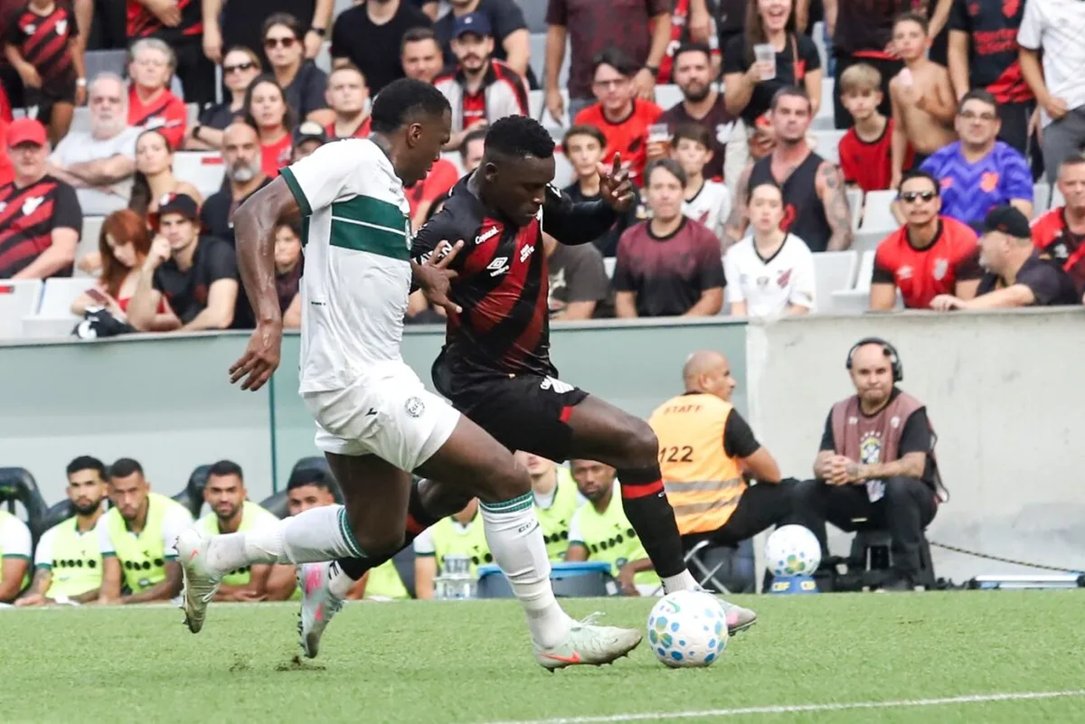 Rankings montam escalações ideais para o Atletiba desta sexta-feira