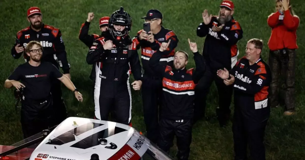 Honeycutt vence em Kansas e lidera disputa da NASCAR Truck