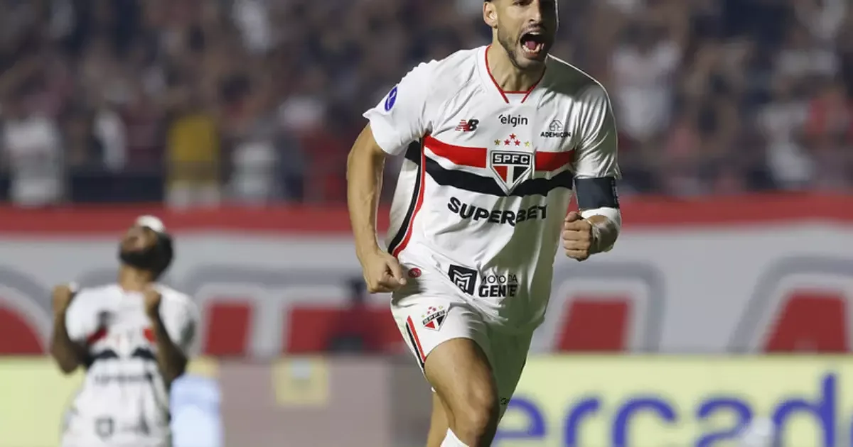 Calleri desfalca São Paulo na volta contra o Boca Juniors