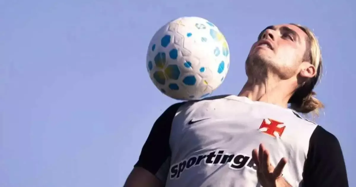 Claudio Spinelli perde espaço no Vasco e tem futuro incerto para 2027