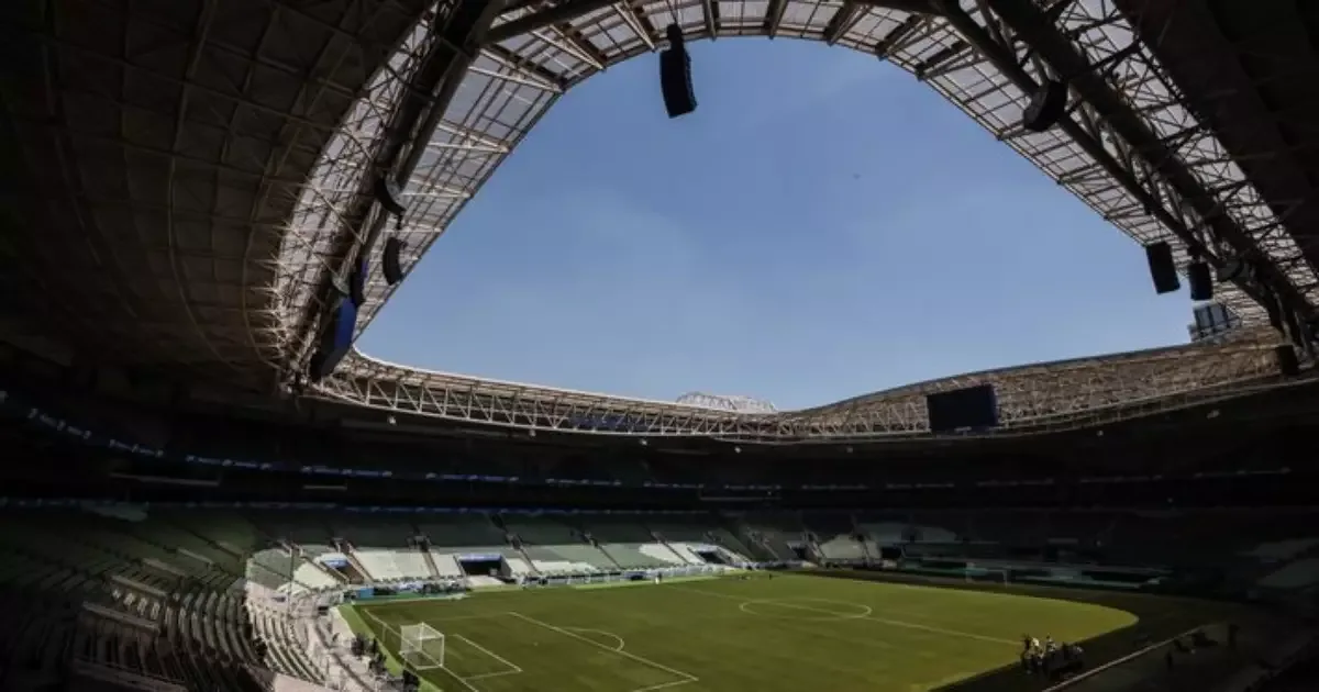 Palmeiras responde a críticas do Flamengo sobre o gramado do Maracanã