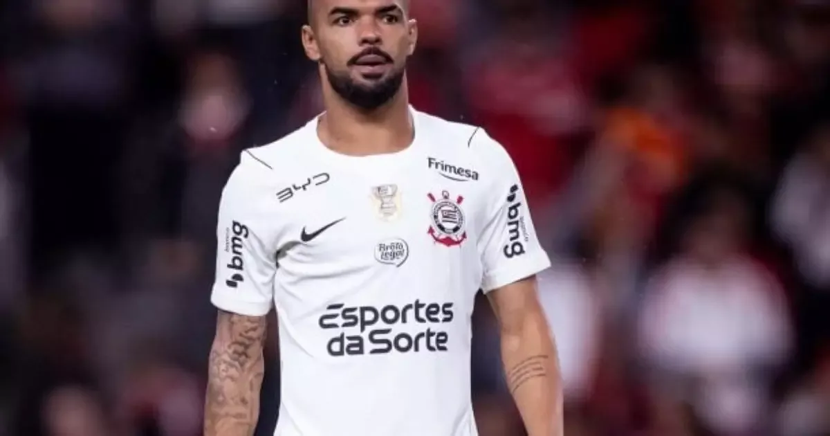 Raniele cumprirá suspensão restante e ficará fora contra o Estudiantes