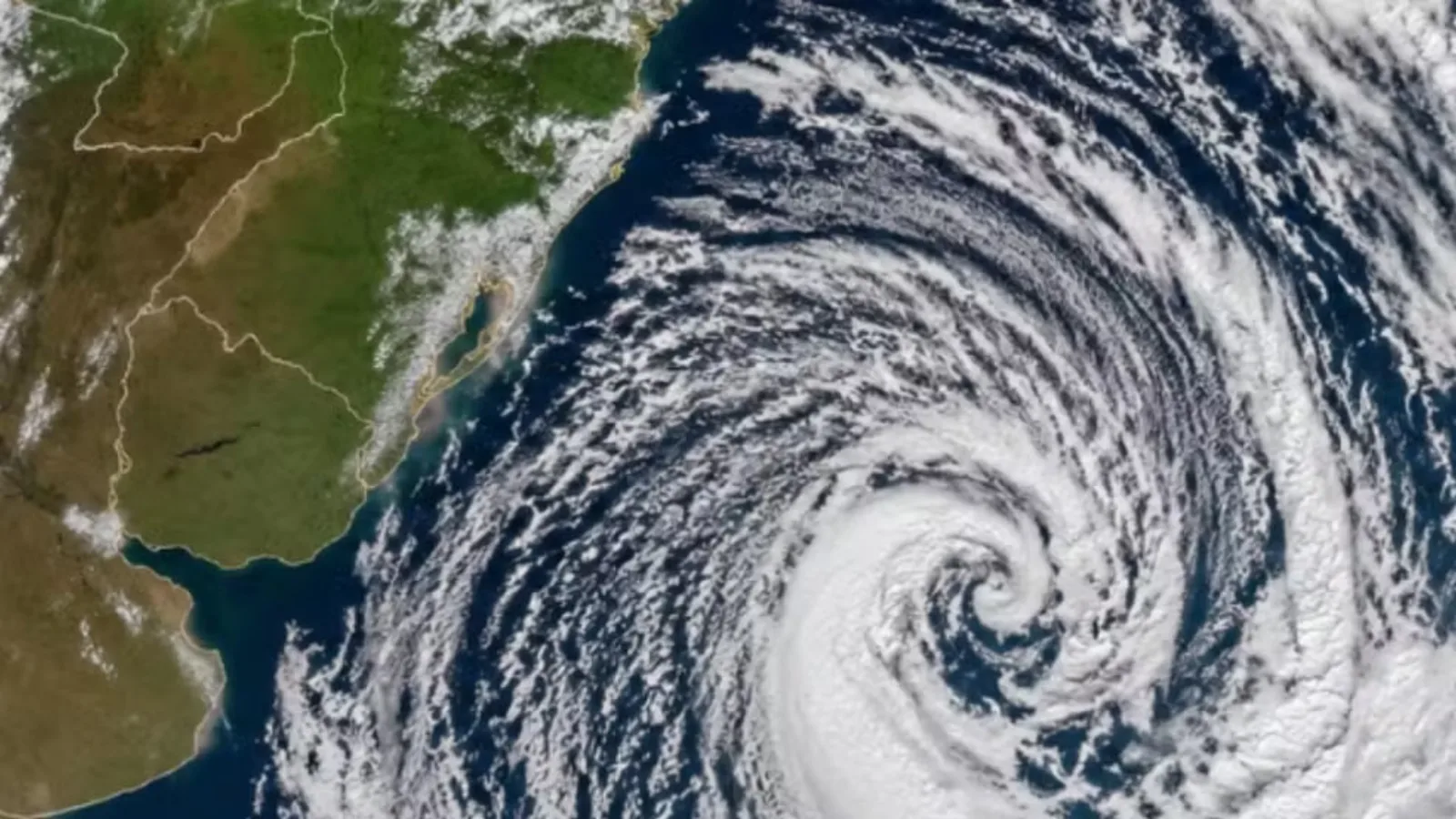 Ciclone extratropical deve levar temporais ao Paraná neste fim de semana