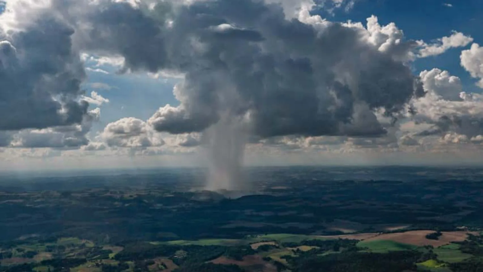 Inmet alerta para tempestades em 204 municípios do Paraná