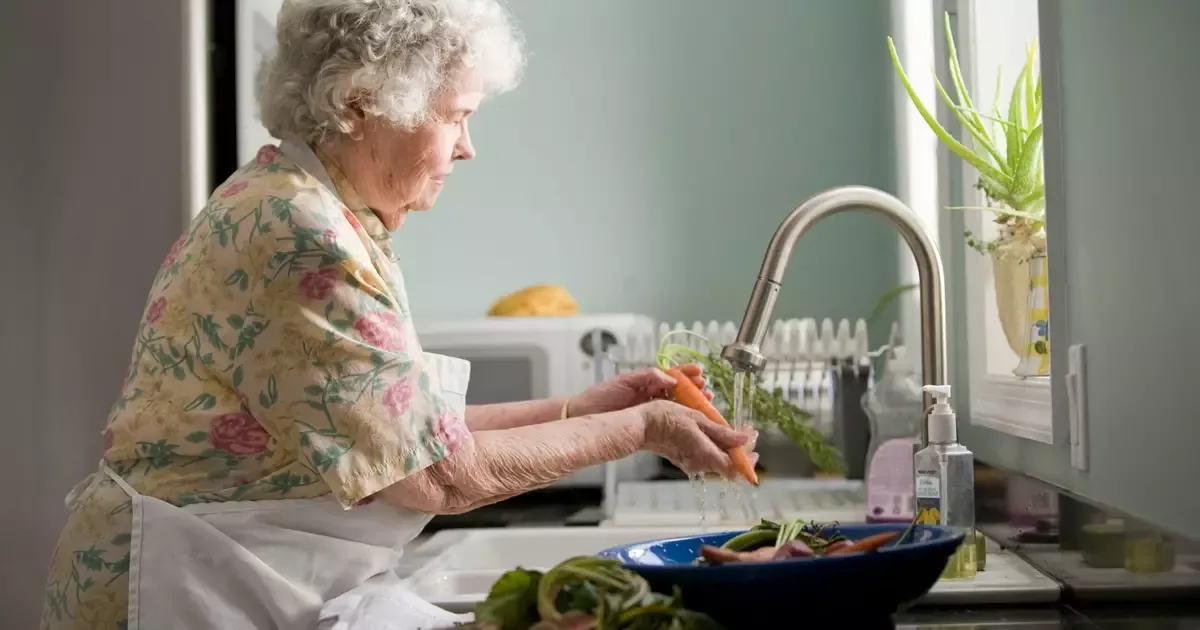 Proteína pode ajudar idosos a preservar força e autonomia