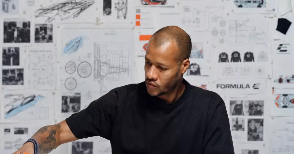 Fórmula E anuncia parceria com Heron Preston para criar produtos reaproveitados