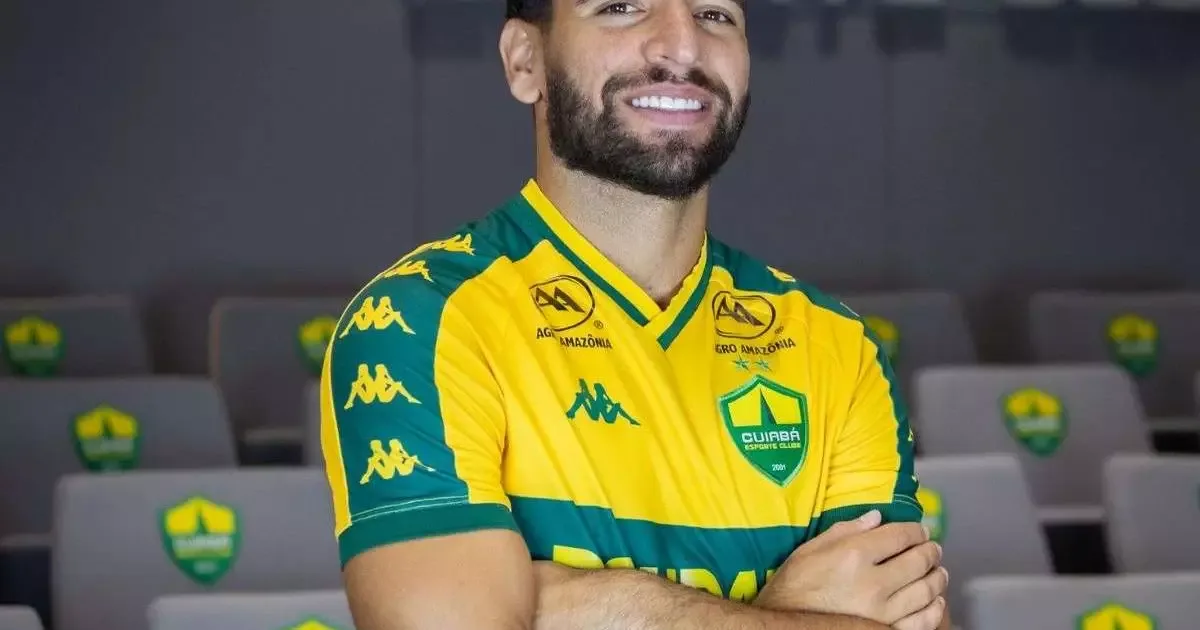 Pepê cobra do Vitória salários atrasados durante empréstimo ao Cuiabá